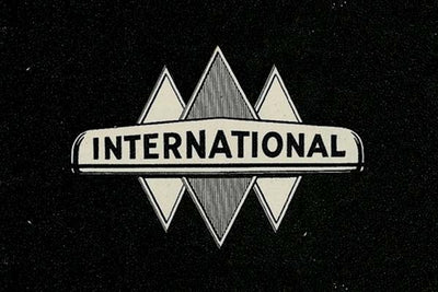 Vintage International Logo
